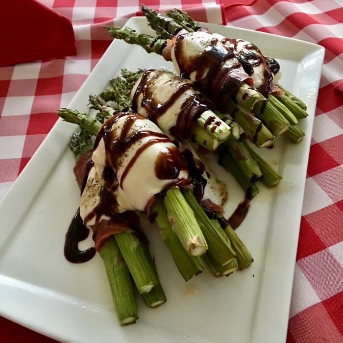 prosciutto wrapped asparagus appetizer