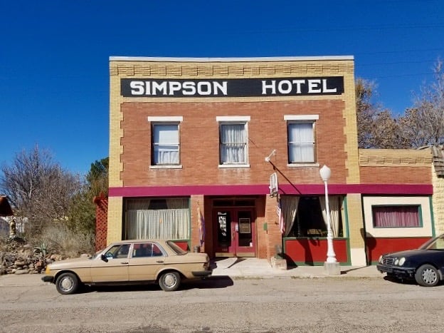 Simpson Hotel