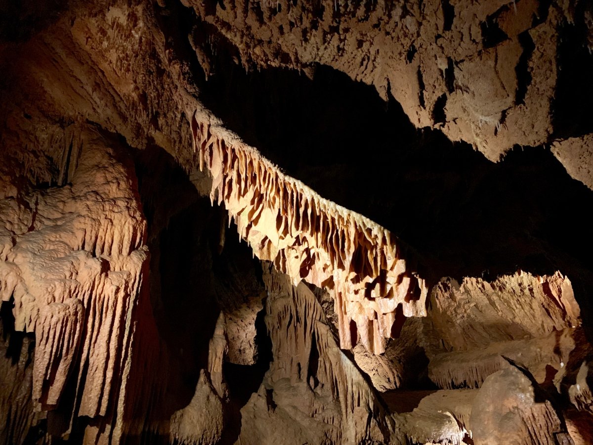 Grand Caverns Shield Formation