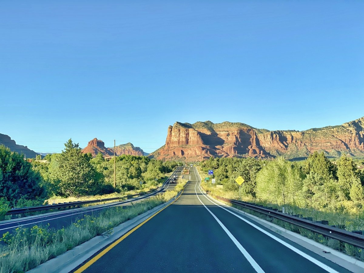 Red Rock Scenic Byway driving north