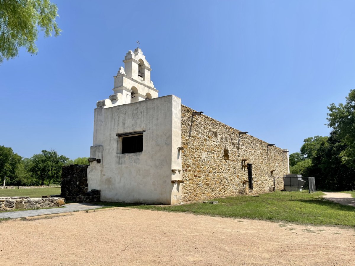 Tour the Alamo & San Antonio Missions NHP 19