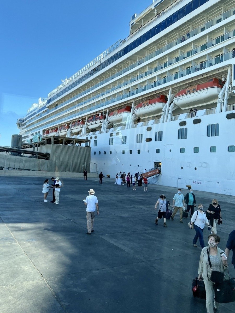 Cruise passengers leaving for excursions