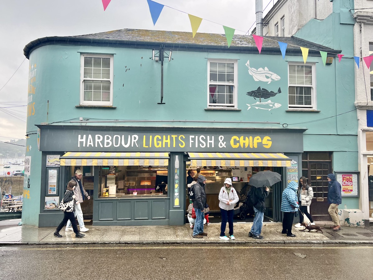 Harbour Lights Fish & Chips facade