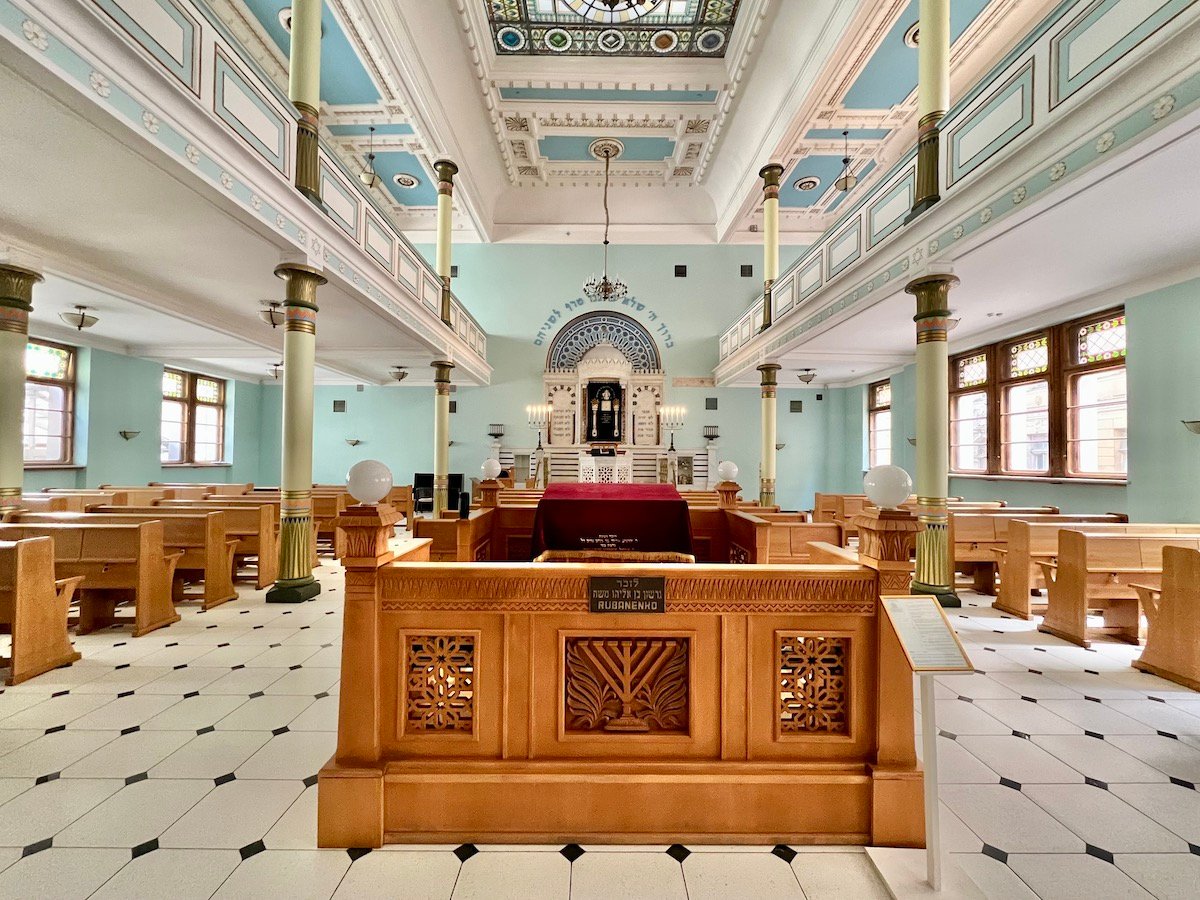 Riga Synagogue Peitav-Shul interior