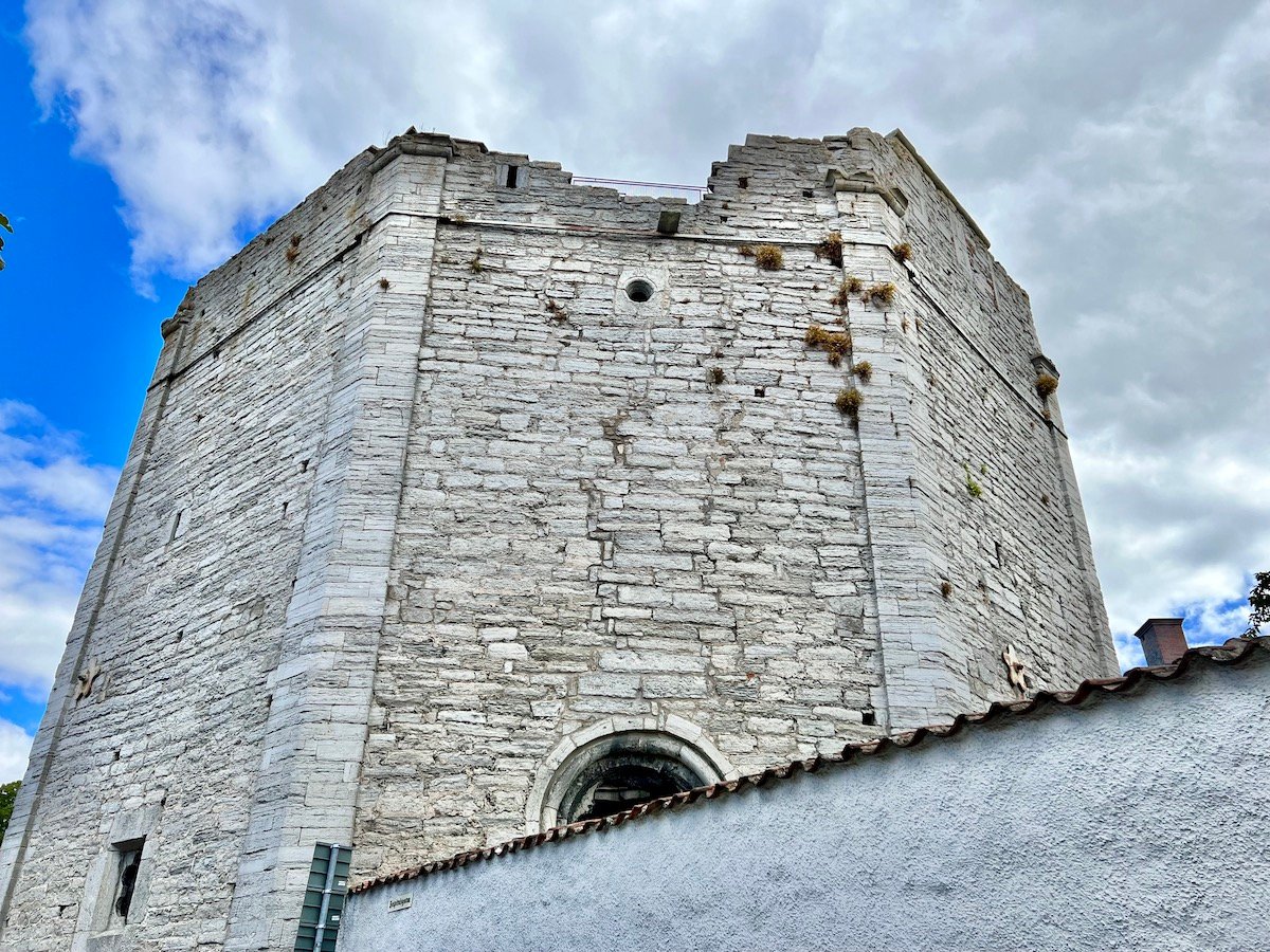 How to Explore Visby On Your Own 37