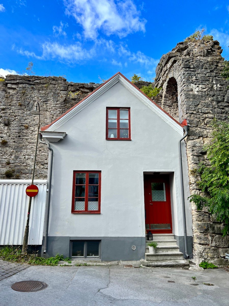 Visby house attached to city wall